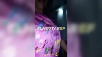 بنوتة بزازها ملبن بتصور لحبيبها وتهيجه على بزازها