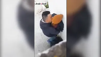 محجبة مغربية بتمص زب حبيبها في الشارع وتتناك خلفي