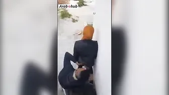 محجبة مغربية بتمص زب حبيبها في الشارع وتتناك خلفي