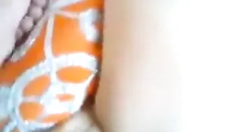 عراقية مربربة بتمص الزب وتحطه كامل في كسها