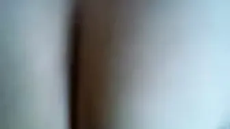 عراقية مربربة بتمص الزب وتحطه كامل في كسها