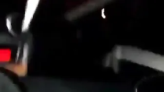 شرموطة صاحب جوزها بيصورها وهي بتمص في زبه