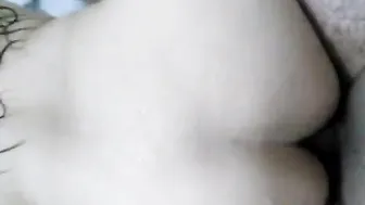 فرسه مربربه الزبون ماسك شعرها وبينيك طيزها بعنف