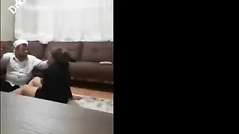 مزة مغربية بتتناك من جارها الجديد وتتفضح