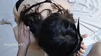 بتمص الزب زي المحرومة وتتنطط عليه بطيزها الكبيرة