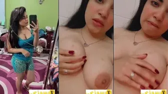 لبوة مصرية واقفه تصور في بزازها وجسمها قدام المراية