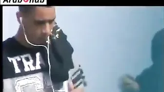 فضيحة مغربية مع عشيقها على البحر نيك وصوت عالي