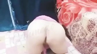 منقبة فاجر جوزها بيتفرج عليها وهي بتتناك وتمص الزب