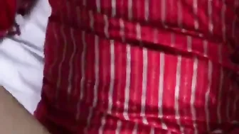 فاجرة مصرية بتفتح كسها للزبون وتخلي يصور