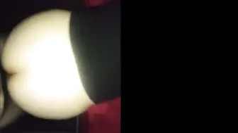 مصرية بطيز كبيرة حبيبها فاشخها من الخلف ويصورها