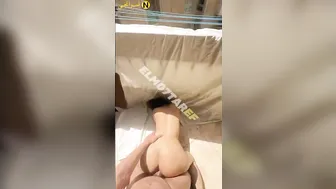 فرسه بتمص في الزب بهيجان وتتناك خلفي من عشيقها