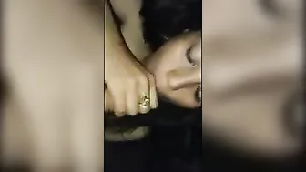 لبوه مصريه ماسكه في الزب ونازله مص زي المحرومه