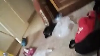 عراقية تتصور بالفندق وتعرض بزازها الكبيرة مع عشيقها