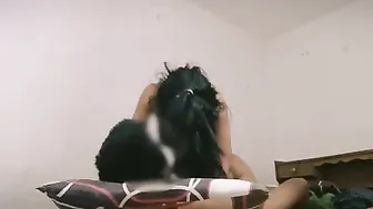 تسرب لقحبة خليجية راكبه زب اخوها وتخليه يقفش بزازها