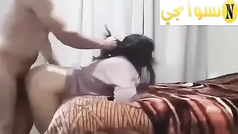 نيك طيز عراقيه مربربه الولد فاشخها على السرير ويصورها