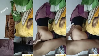 متناكه بطيز نار الواد فاشخ طيزها الجامده نيك على السرير