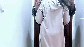 شرموطه مغربيه مولعه البواب مقلعها وبينيك طيزها على الواقف