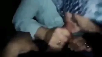 محجبة عراقية تمص الزب زي المحرومة وتدلع