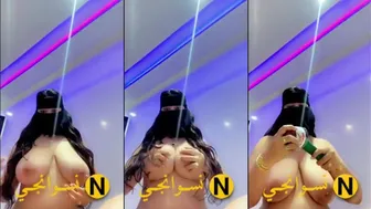 خليجية منقبة ماسكه بزازها وفشخاهم تقفيش على الواقف