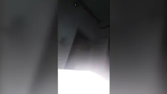 لبوة عربية بتصور بزازها لحبيبها على السرير