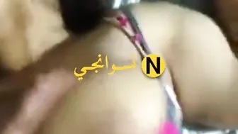 فرسه بلدي بزازها ملبن بتقول لعشيقها افشخلي كسي
