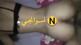 مزة مصرية بجسم جامد بتتنطط على زب حبيبها