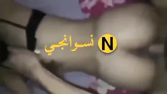 مزة مصرية بجسم جامد بتتنطط على زب حبيبها