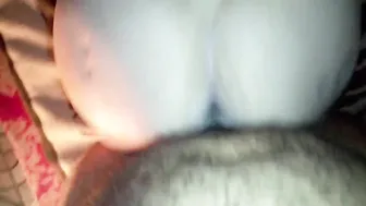 متناكه عشيقها بيحطلها زبه كامل في كسها ويصورها وتصرخ