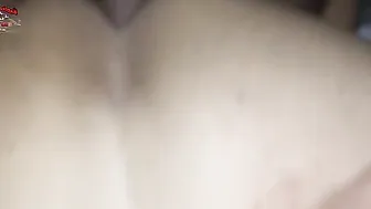 قحبه بلدي عشيقها دخل عليها الاوضه ونازل في طيزها نيك