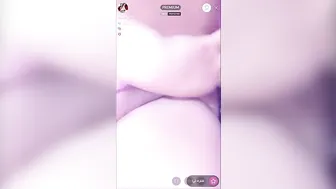 بزاز مربربة وفرك كس بكل هيجان في لايف من مصرية