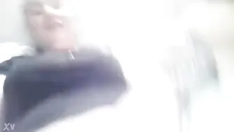 بزازها جامدة بتصورهم تنيك في كسها المولع وتتوجع