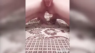 فرسه بتهيج وتنزل في كسها فرك وتمسك بزازها في النودز