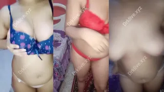 متناكه مربربه بتعر لعشيقها على الواقف وبزازها بتتهز
