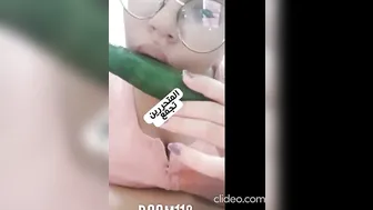بنت بزازها قشطه نازله فيهم مص وتقفيش وبزازها تتاكل