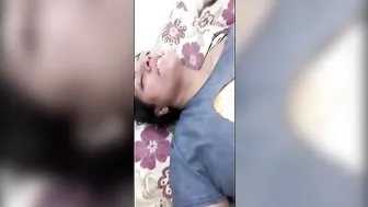 مصرية لبوة على الاخر بتصور وهي بتبعبص كسها وتجيبهم