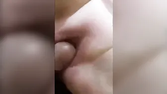 ملفايه بتصرخ بصوت عالي والزب بيدخل كامل في كسها الهيجان