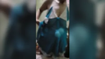 مصرية بجسم صاروخ جوزها الديوث بيصورها بدون هدوم