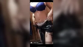 احلى رقص ودلع من شرموطة مصرية جسمها اخر جمدان