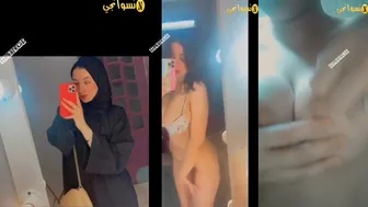 مزة مصرية تقلع الهدوم وتعرض بزازها الجامدة لحبيبها